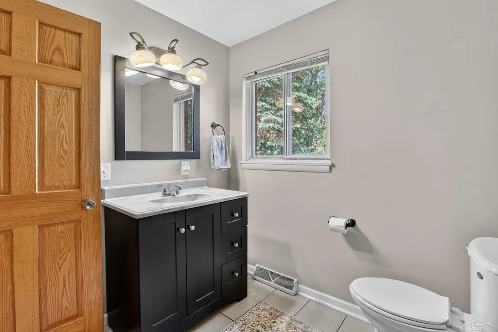 2835 Clayburn Road Saginaw Charter Township MI 48603