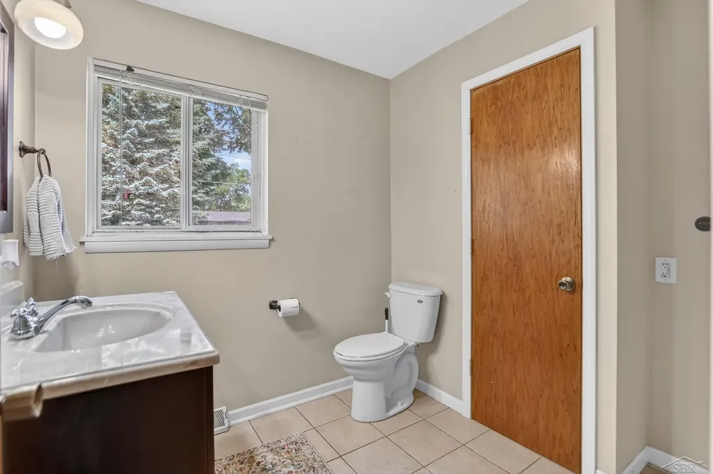 2835 Clayburn Road Saginaw Charter Township MI 48603