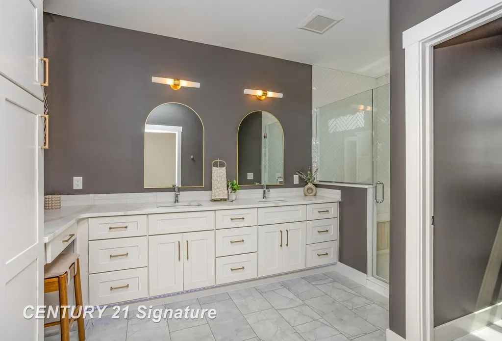33 W Grove Court Thomas Township MI 48623