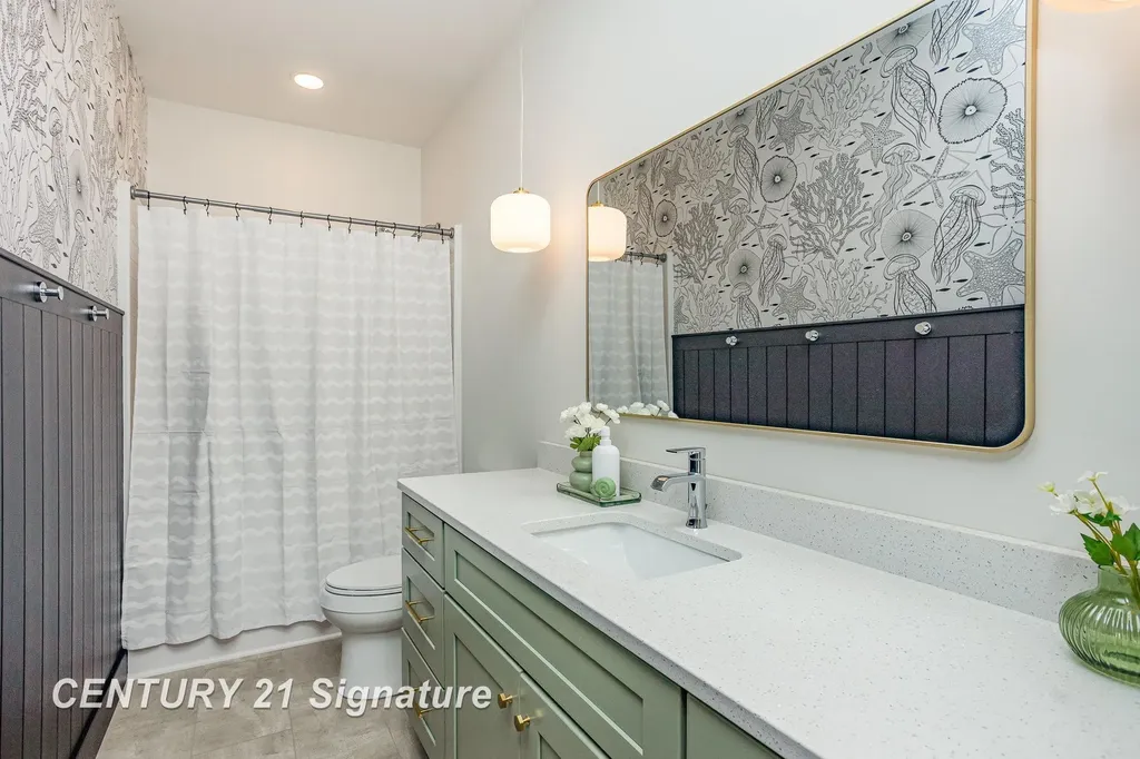 33 W Grove Court Thomas Township MI 48623