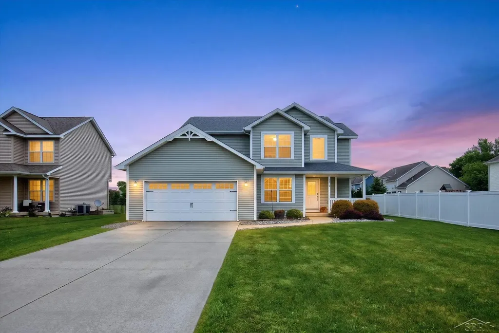 8914 Cottonwood Drive Tittabawassee Township MI 48623
