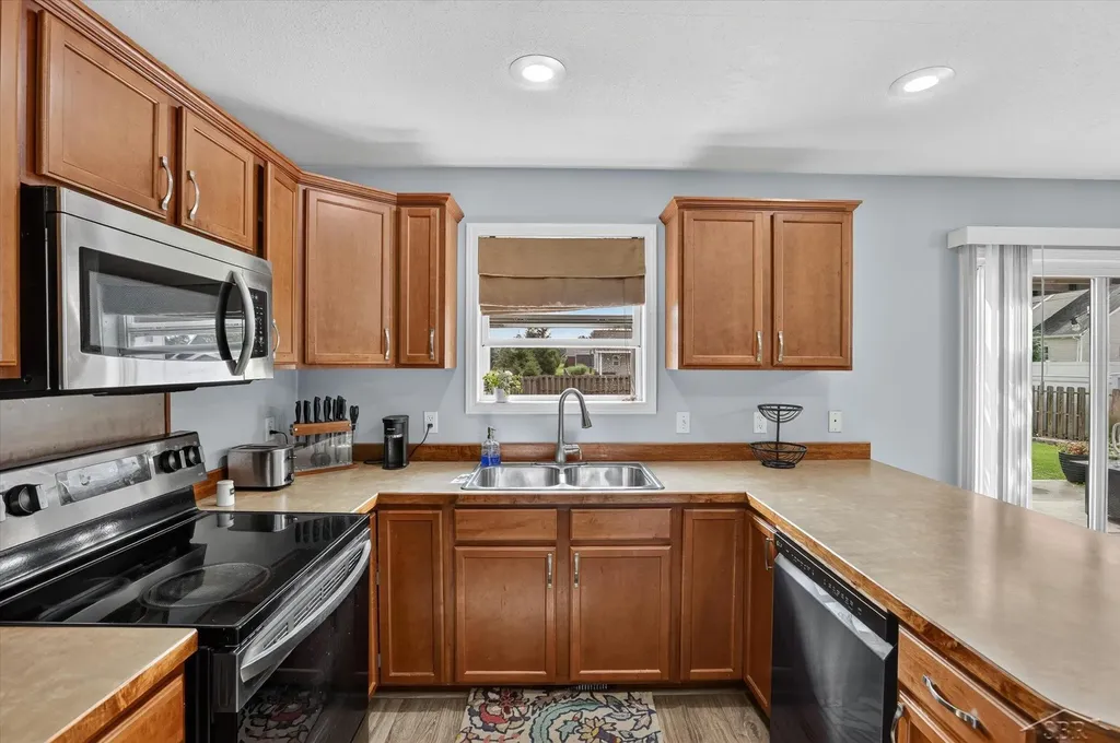 8914 Cottonwood Drive Tittabawassee Township MI 48623