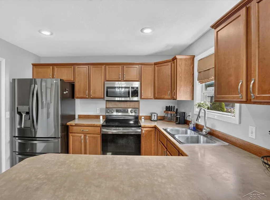 8914 Cottonwood Drive Tittabawassee Township MI 48623