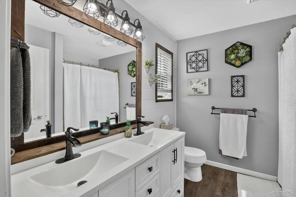 8914 Cottonwood Drive Tittabawassee Township MI 48623