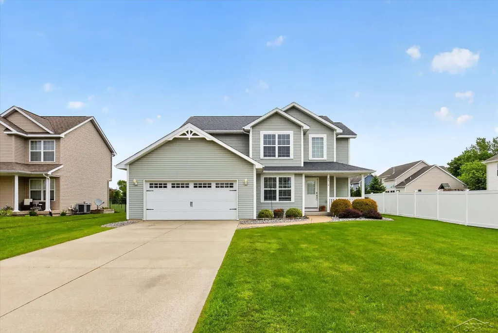 8914 Cottonwood Drive Tittabawassee Township MI 48623