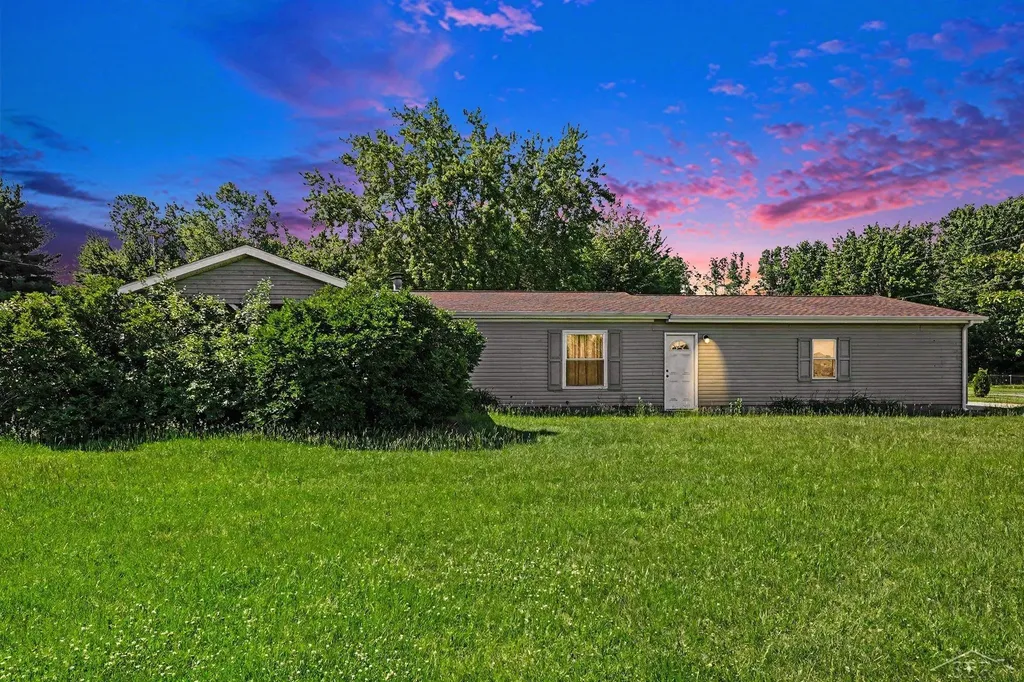12725 Baldwin Drive Chesaning Township MI 48616
