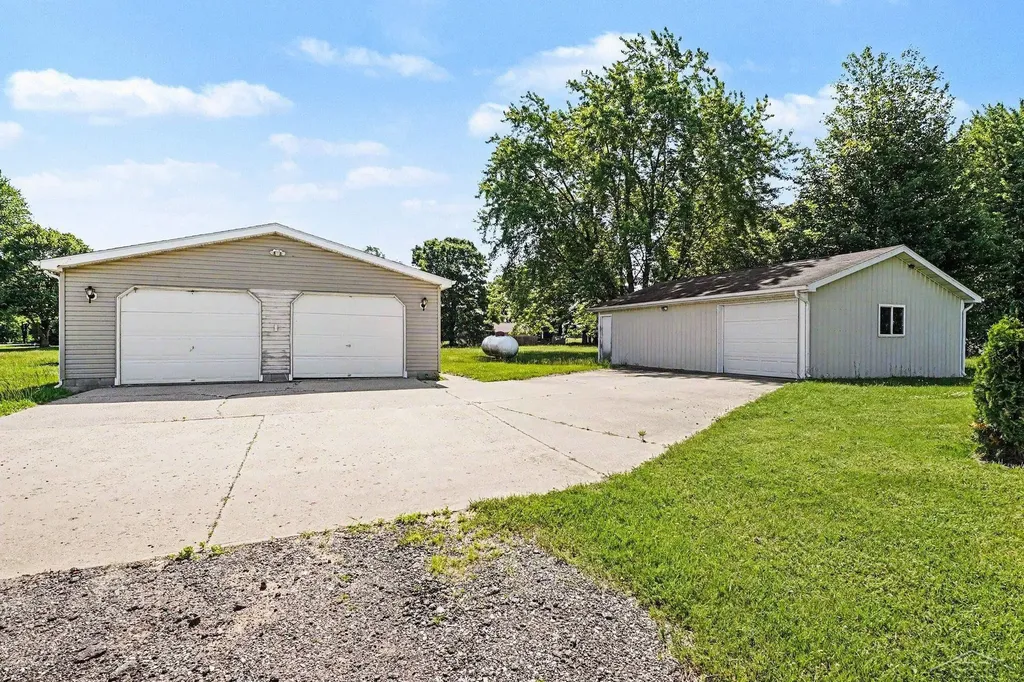 12725 Baldwin Drive Chesaning Township MI 48616