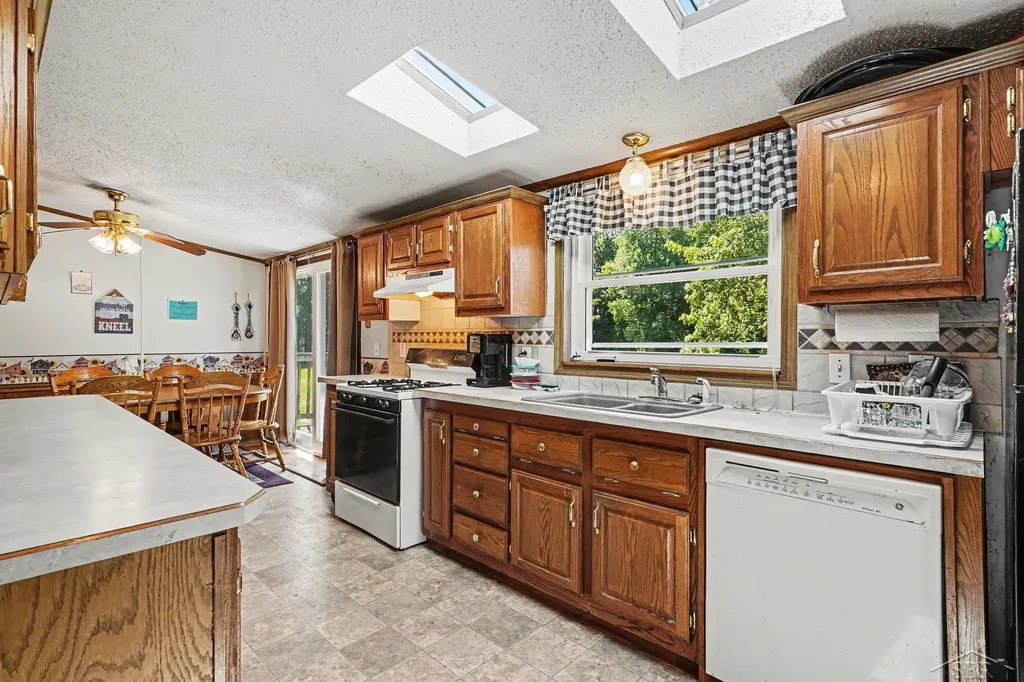 12725 Baldwin Drive Chesaning Township MI 48616