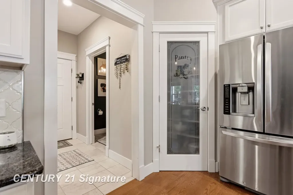 5178 Pebblestone Lane Saginaw Charter Township MI 48603