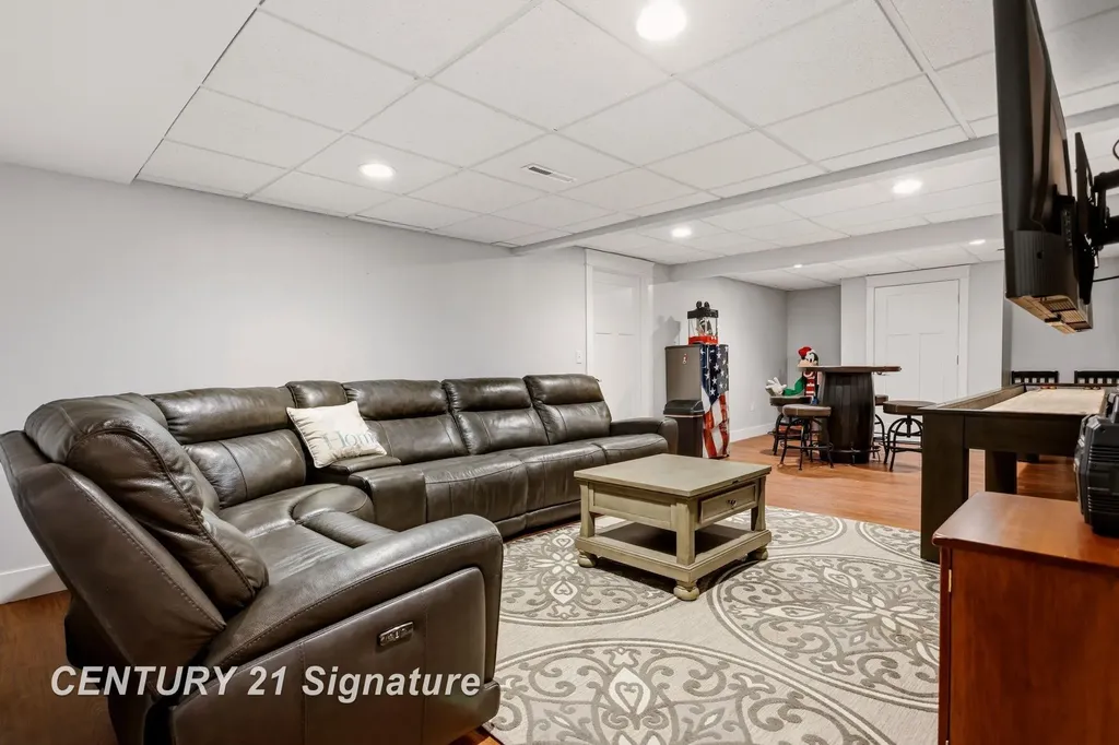 5178 Pebblestone Lane Saginaw Charter Township MI 48603