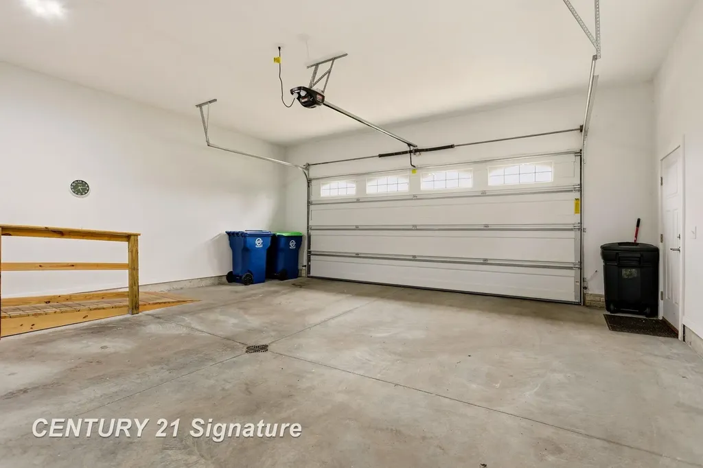 5178 Pebblestone Lane Saginaw Charter Township MI 48603