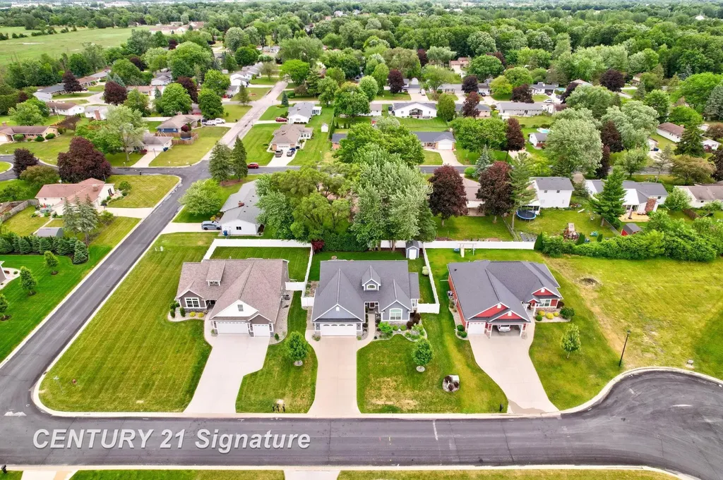 5178 Pebblestone Lane Saginaw Charter Township MI 48603