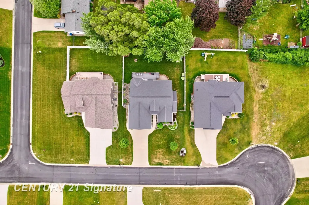 5178 Pebblestone Lane Saginaw Charter Township MI 48603