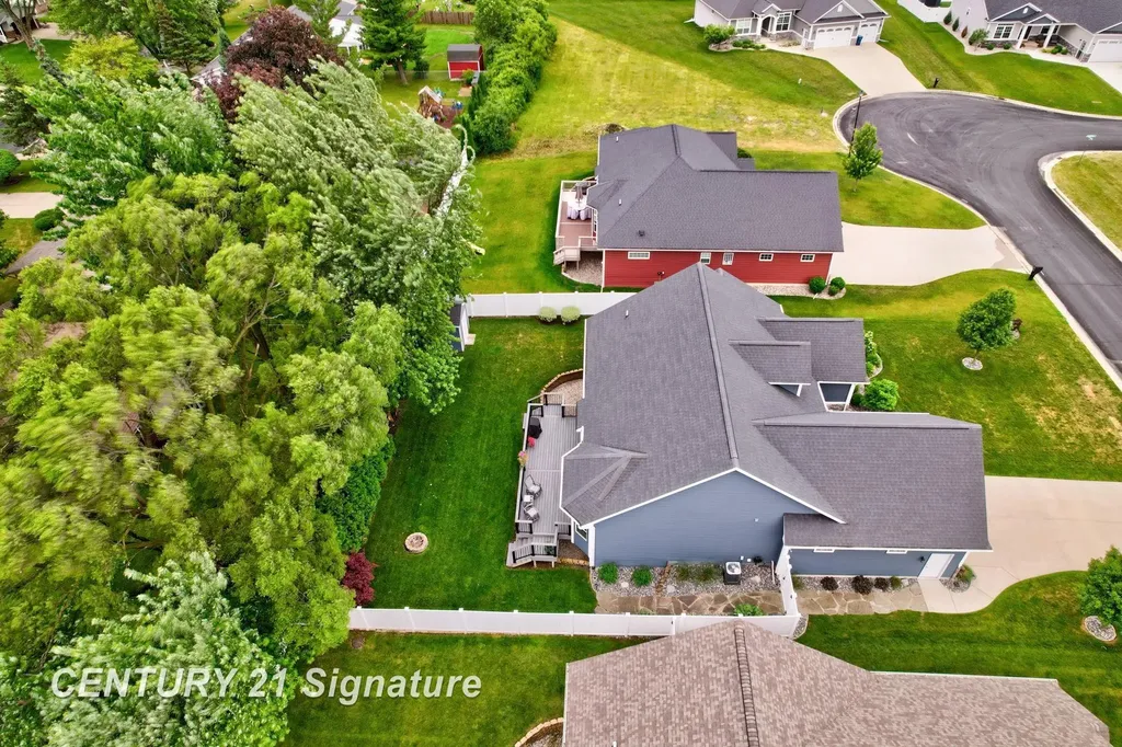 5178 Pebblestone Lane Saginaw Charter Township MI 48603