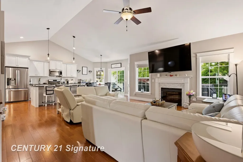 5178 Pebblestone Lane Saginaw Charter Township MI 48603