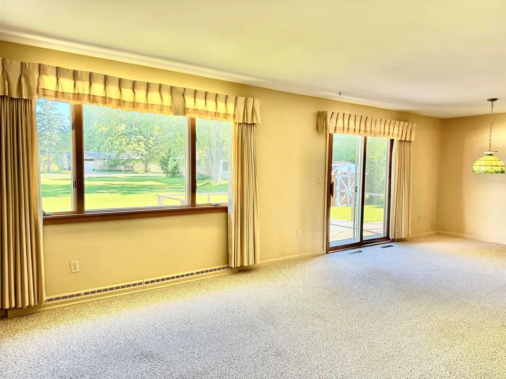 835 Wheelock Drive Tittabawassee Township MI 48623