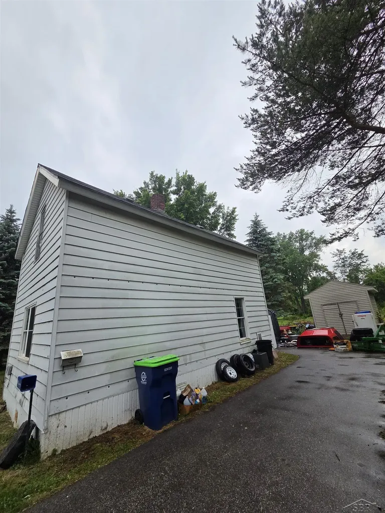 3177 Elm Street Carrollton Township MI 48604
