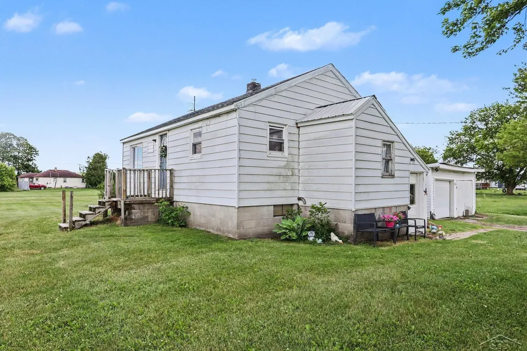530 Crump Street Garfield Township MI 48634