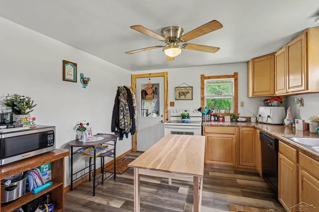 530 Crump Street Garfield Township MI 48634