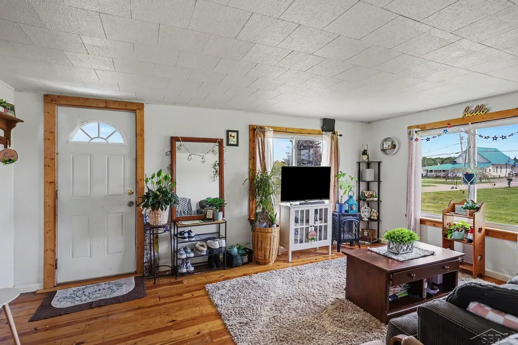 530 Crump Street Garfield Township MI 48634