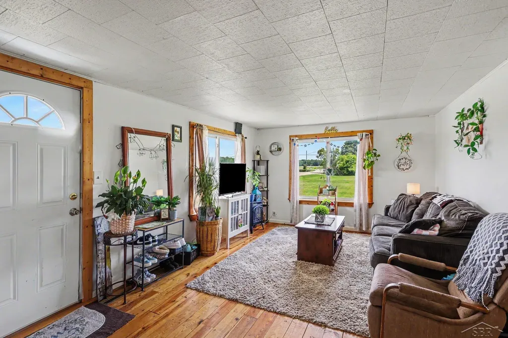 530 Crump Street Garfield Township MI 48634