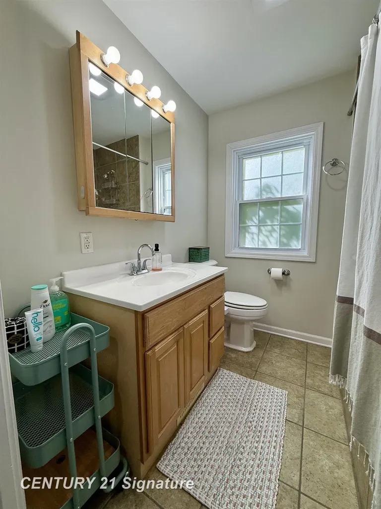 212 Auburn Street Midland City MI 48640