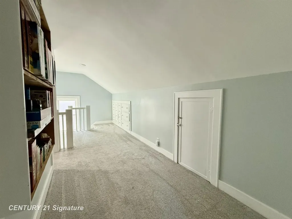 212 Auburn Street Midland City MI 48640