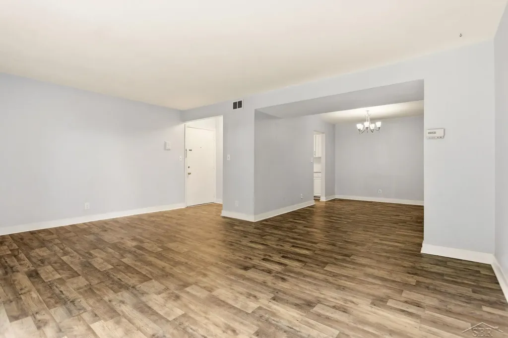 203 Provincial Court Saginaw Charter Township MI 48638
