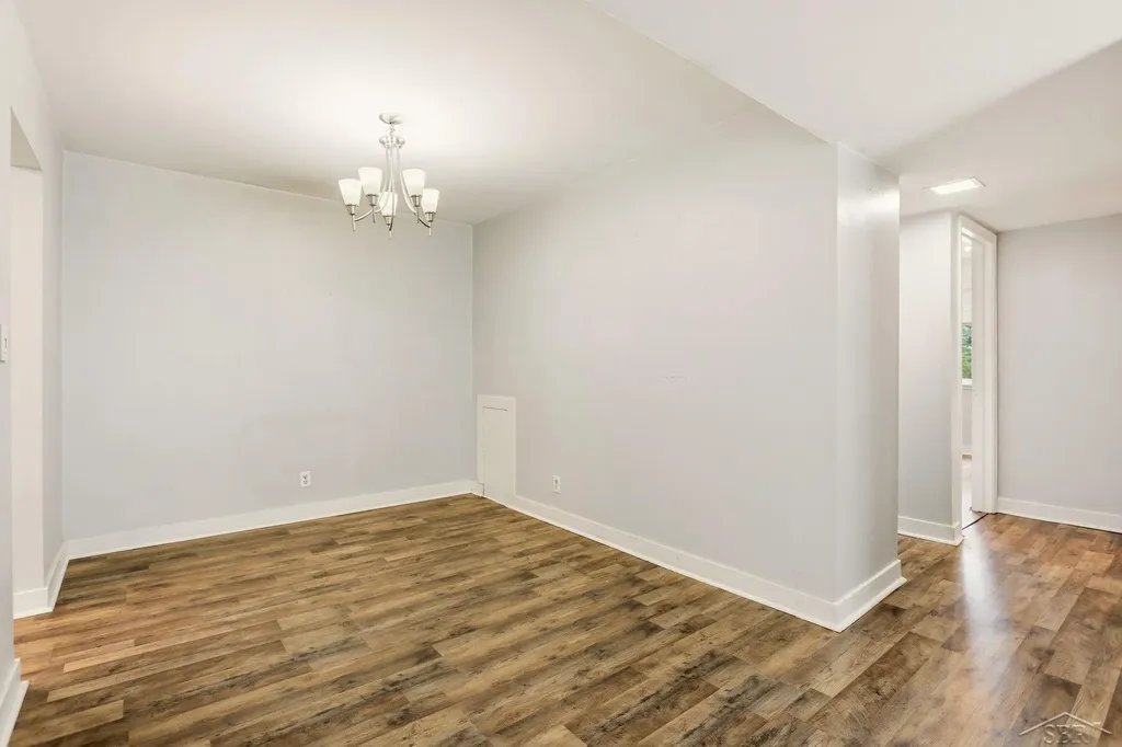 203 Provincial Court Saginaw Charter Township MI 48638