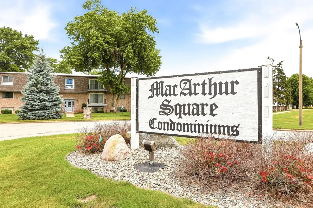203 Provincial Court Saginaw Charter Township MI 48638