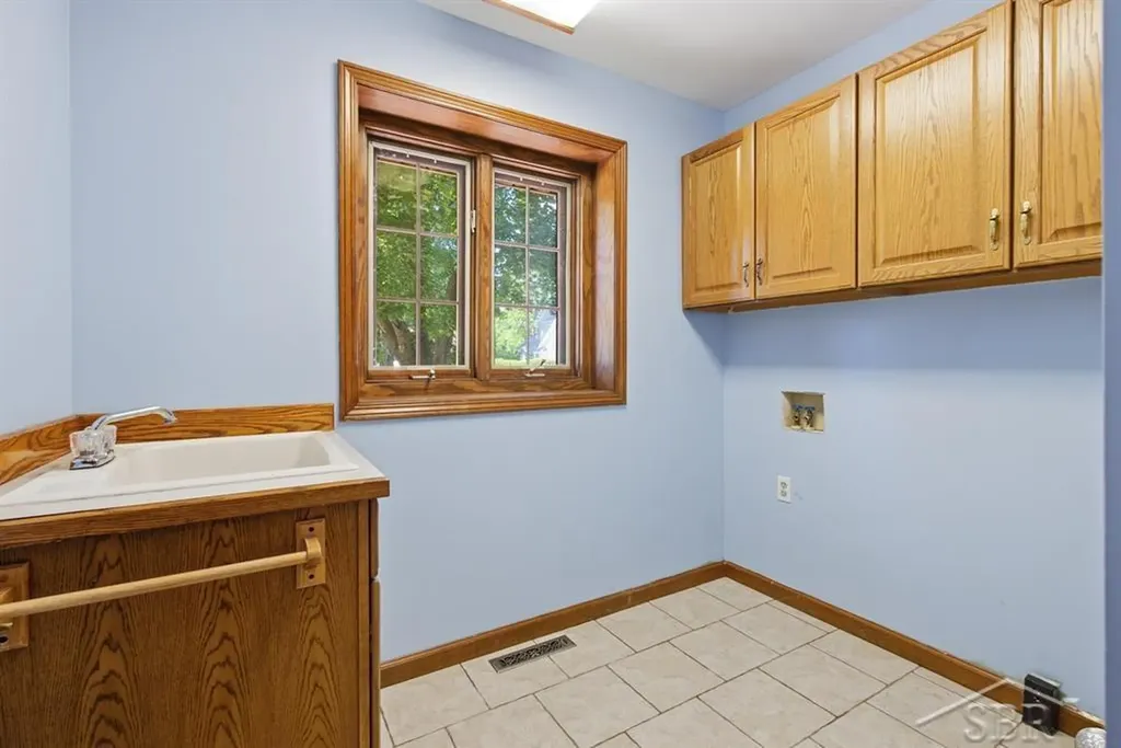 4708 N Trail Wood Circle Midland City MI 48642