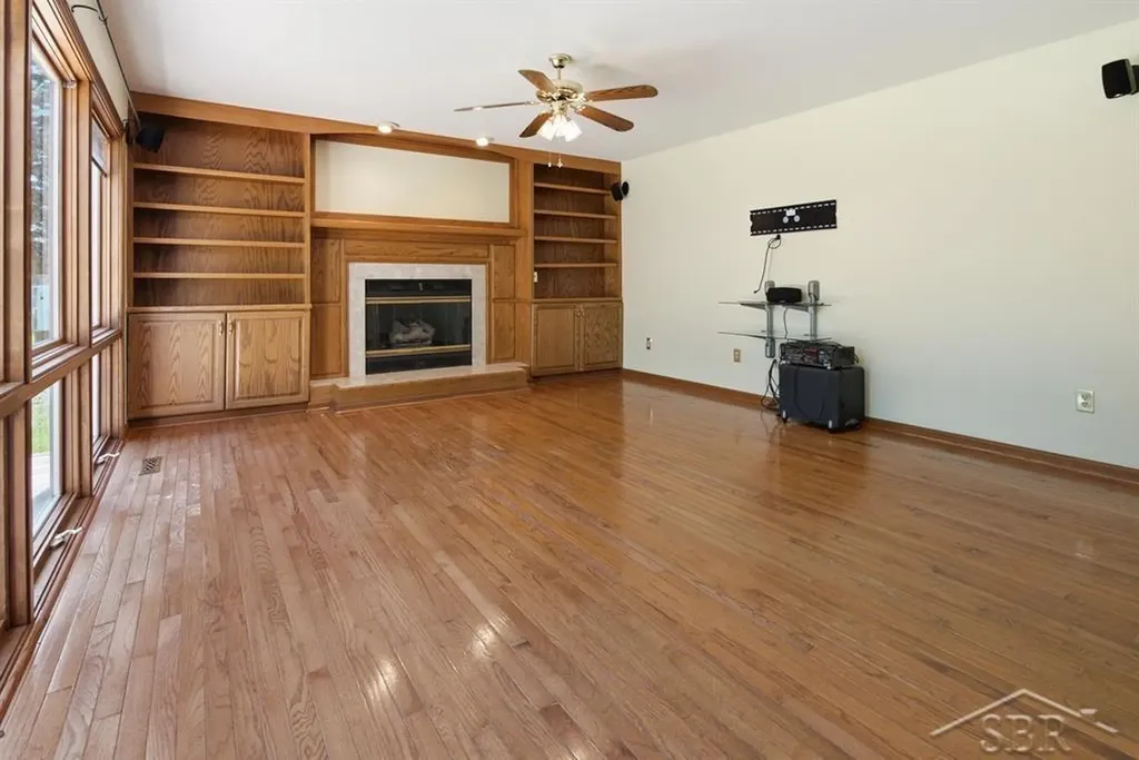 4708 N Trail Wood Circle Midland City MI 48642