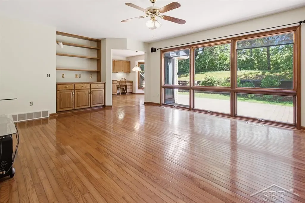 4708 N Trail Wood Circle Midland City MI 48642