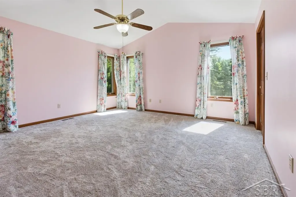 4708 N Trail Wood Circle Midland City MI 48642