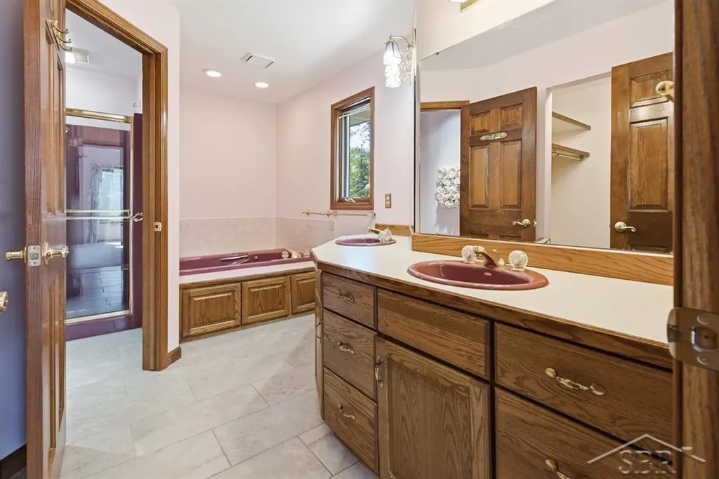 4708 N Trail Wood Circle Midland City MI 48642