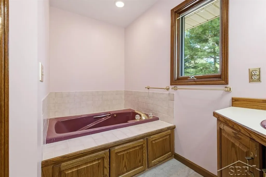 4708 N Trail Wood Circle Midland City MI 48642