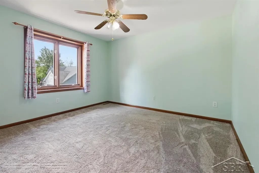 4708 N Trail Wood Circle Midland City MI 48642