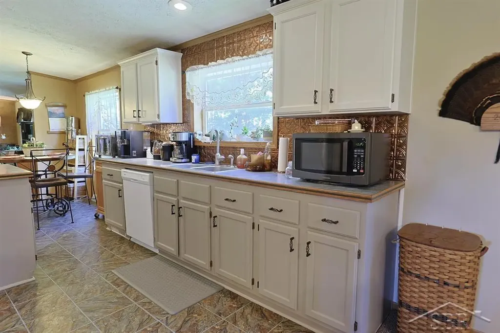 2202 W Huckleberry Road Jerome Township MI 48657
