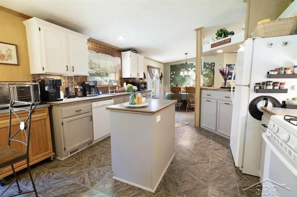 2202 W Huckleberry Road Jerome Township MI 48657
