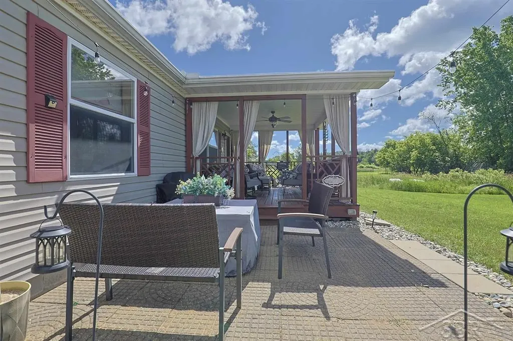 2202 W Huckleberry Road Jerome Township MI 48657