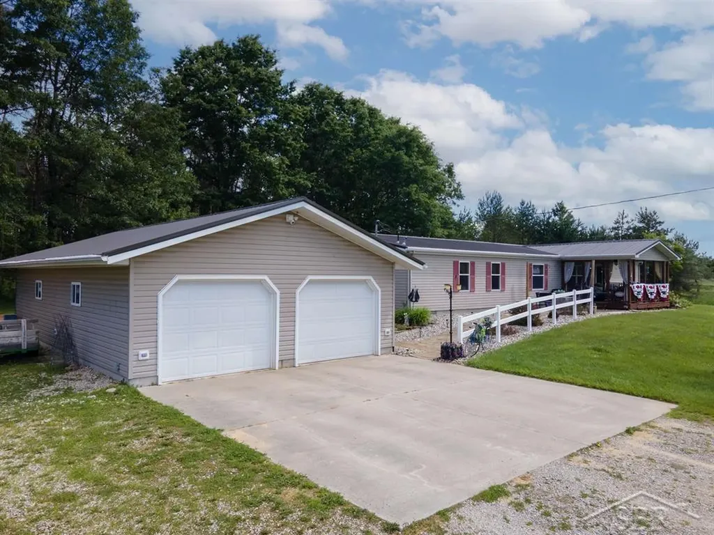 2202 W Huckleberry Road Jerome Township MI 48657