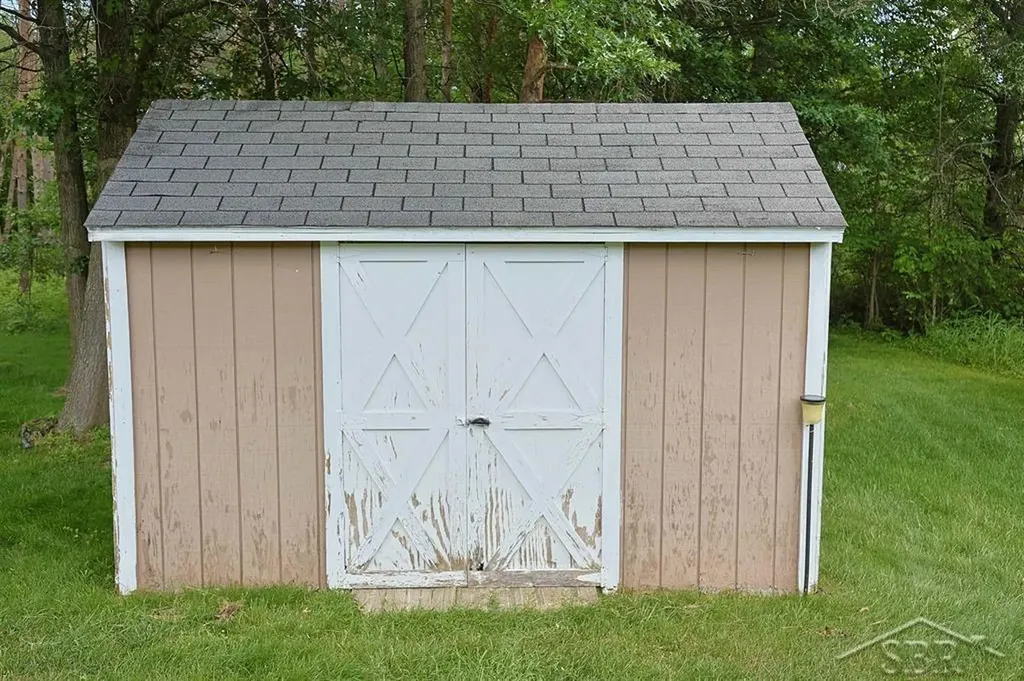 2202 W Huckleberry Road Jerome Township MI 48657
