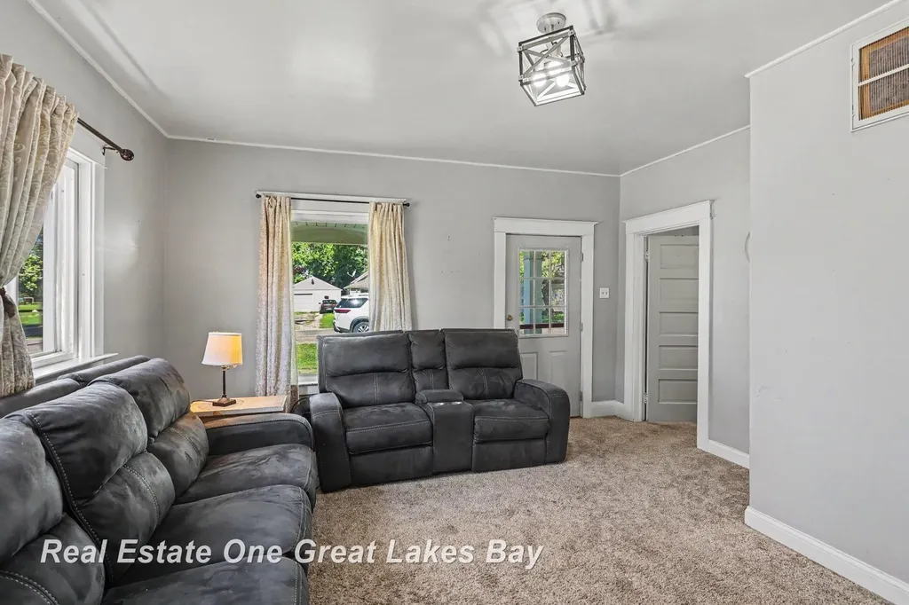 3236 Elm Street Carrollton Township MI 48604
