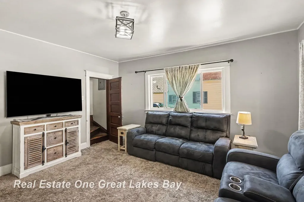 3236 Elm Street Carrollton Township MI 48604