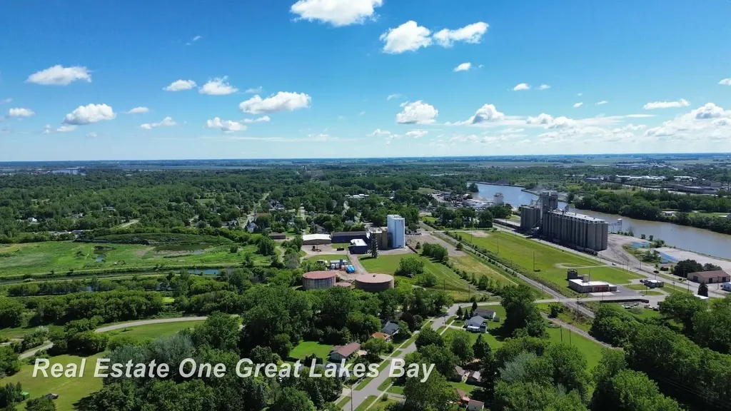 3236 Elm Street Carrollton Township MI 48604