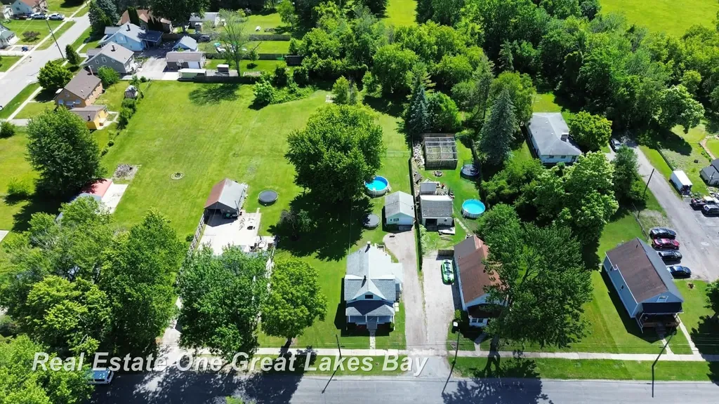 3236 Elm Street Carrollton Township MI 48604