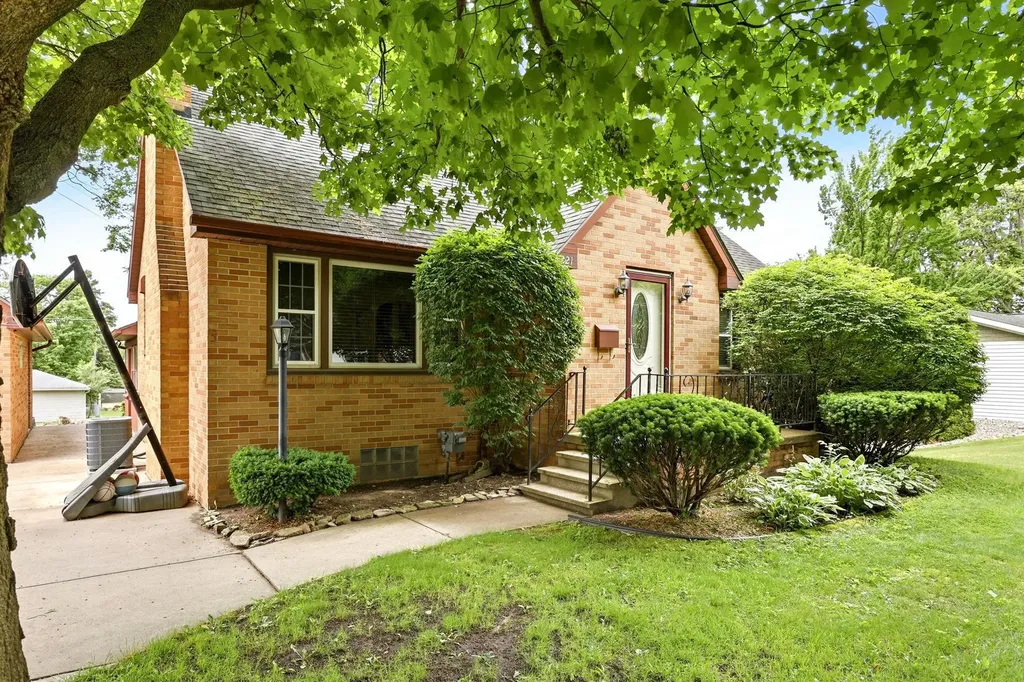 221 Saginaw Street Vassar City MI 48768