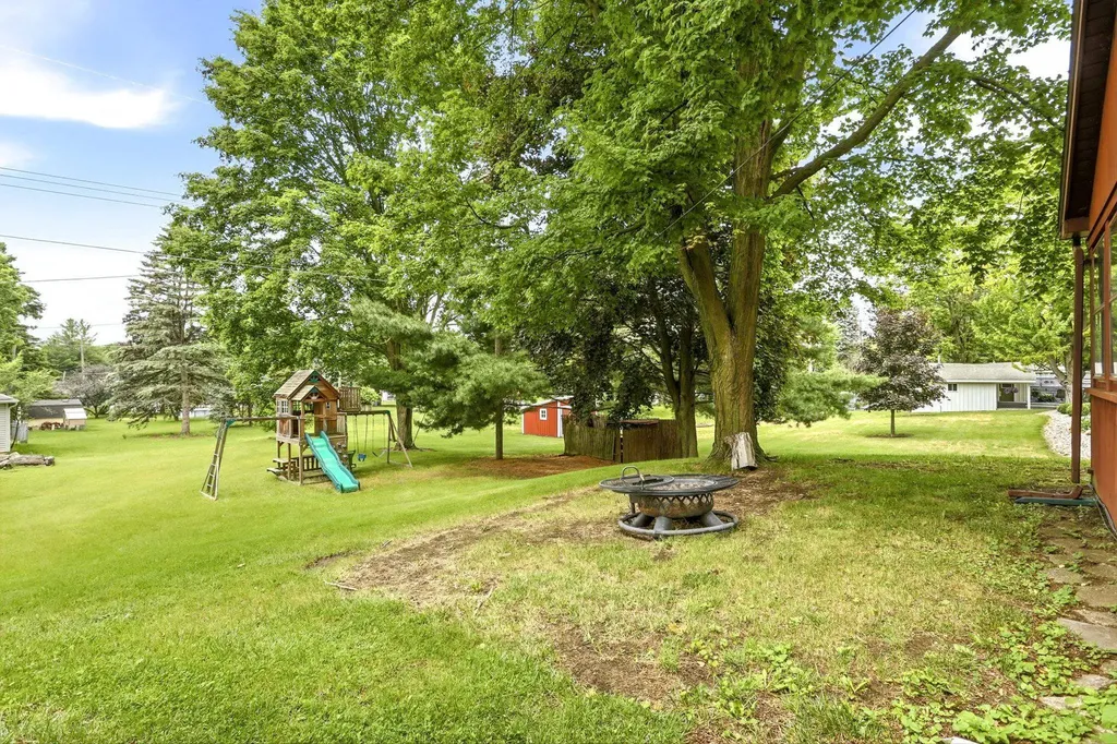 221 Saginaw Street Vassar City MI 48768