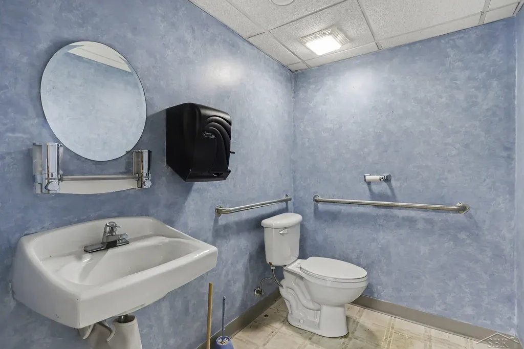 2019 Columbus Avenue Bay City City MI 48708