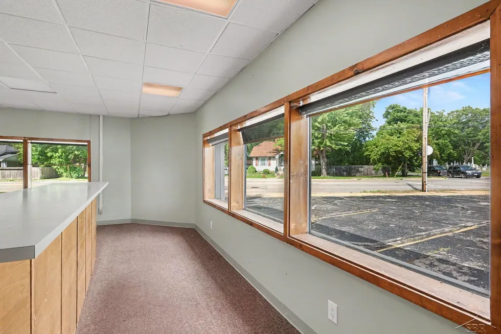 2019 Columbus Avenue Bay City City MI 48708